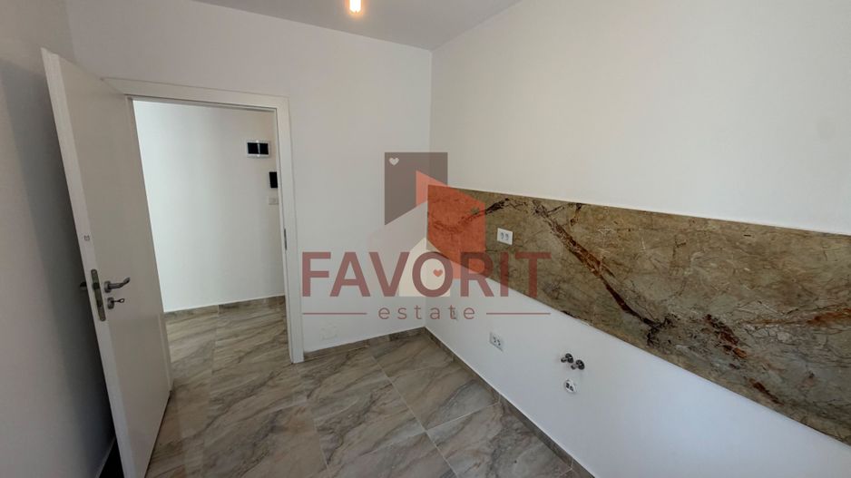 Bloc Nou. Disponibil imediat. Bucatarie inchisa. Parcare in CF. - Poză 8