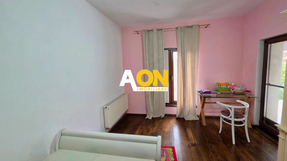 Casă individuală cu 6 camere și piscină în Alba Iulia, zona Cetate - Poză 15