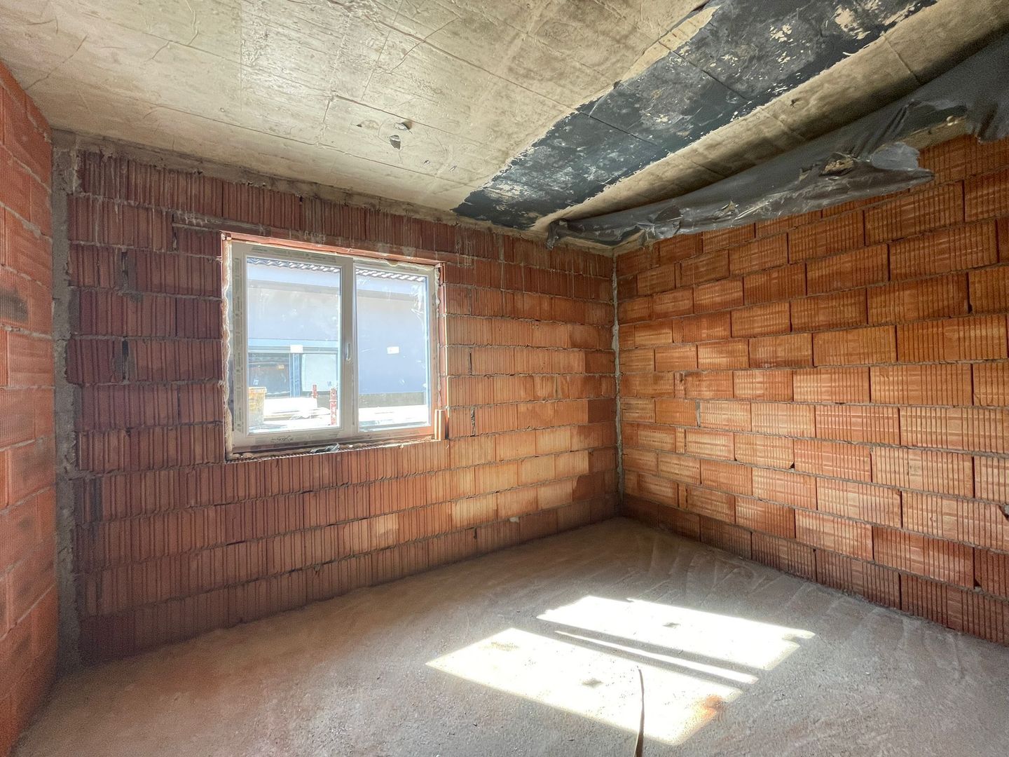 Duplex 3 camere - Mosnita Noua-Super Pozitie - Poză 4