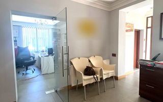 Casa deosebita cu 5 camere de inchiriat in cartierul Andrei Muresanu! - Poză 3