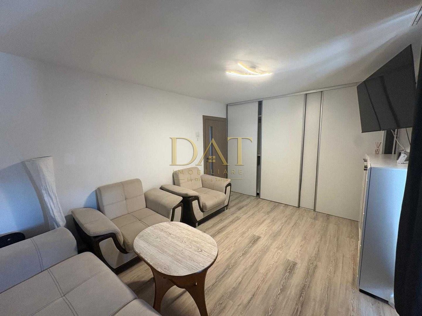 Apartament 3 camere | decomandat | Parcare inclusă | Între Lacuri - Poză 1