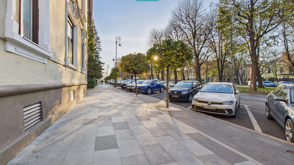 Proprietate de prestigiu în centrul Aradului - Poză 17