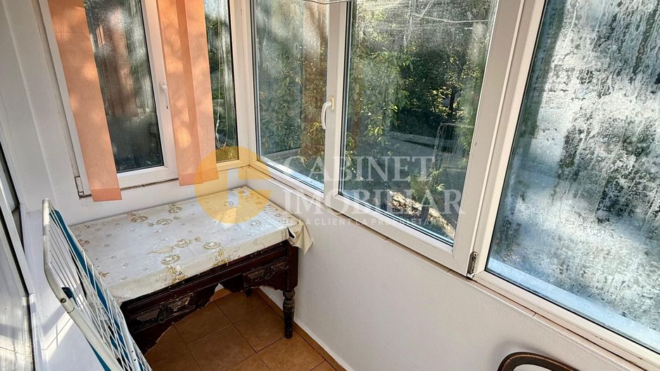 Apartament 2 Camere - Etaj 2 - Bloc Fara Risc - Zona Cantemir - Poză 8