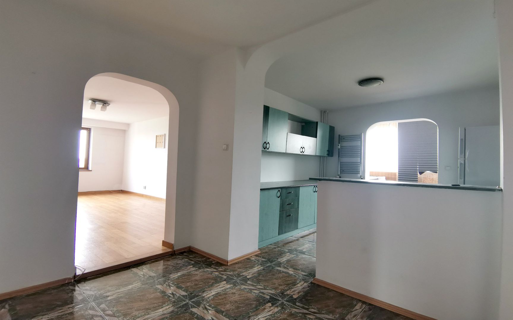 3 camere- Metrou Favorit- Comision 0 - Poză 10