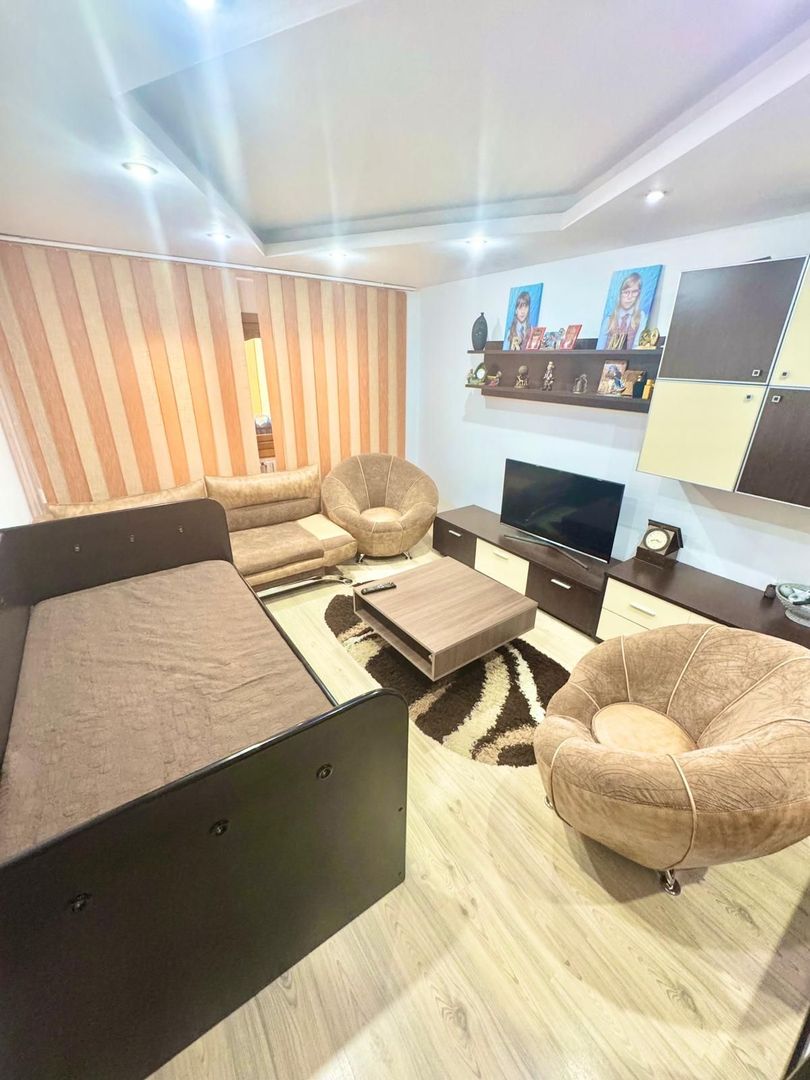 Apartament 2 camere cu terasă amenajată, Sos. București - Poză 1
