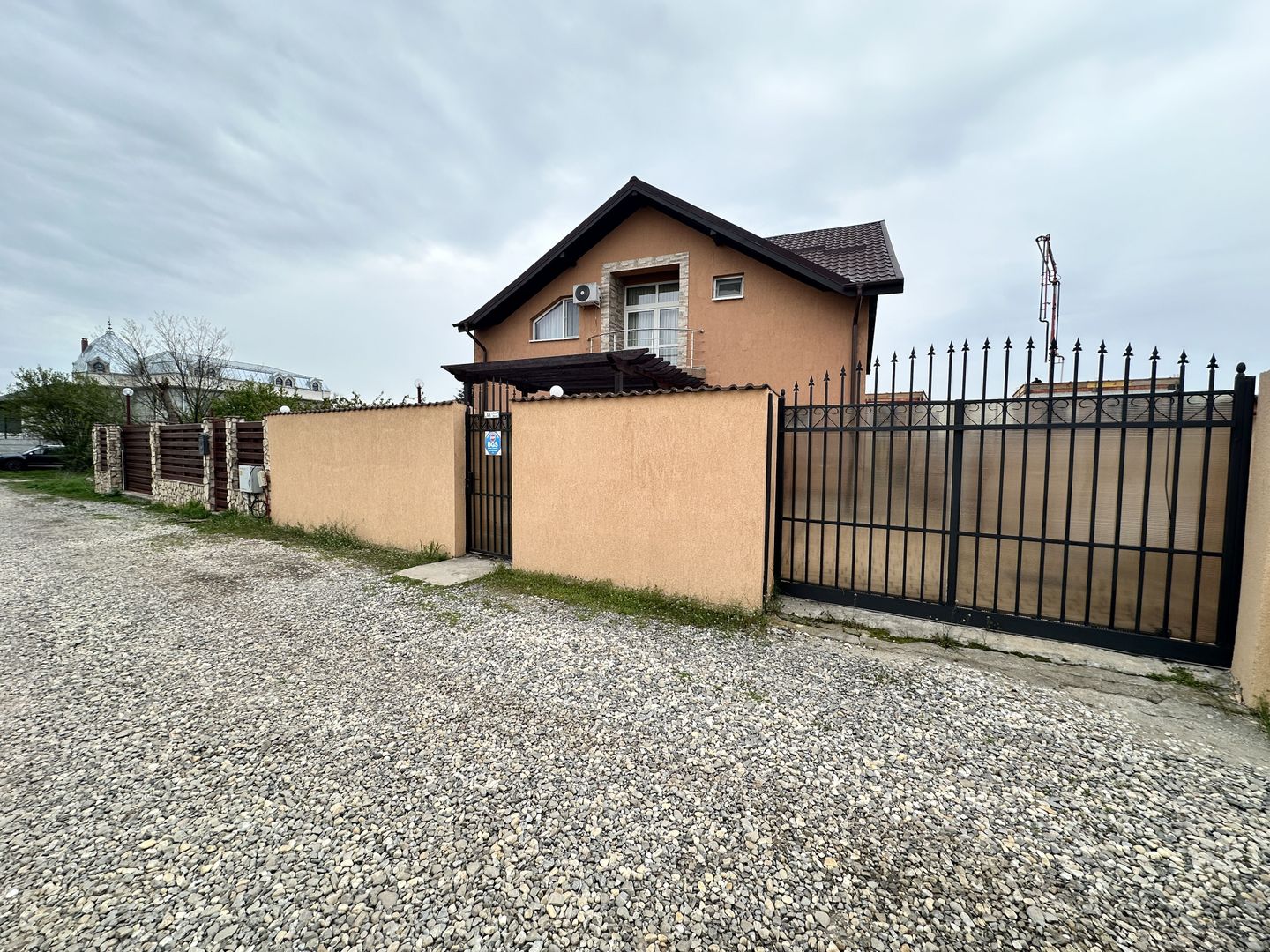 CASA SINGLE 4 CAMERE MARTISOR, TOATE UTILITATILE, CENTRALA,COMISION 0% - Poză 8