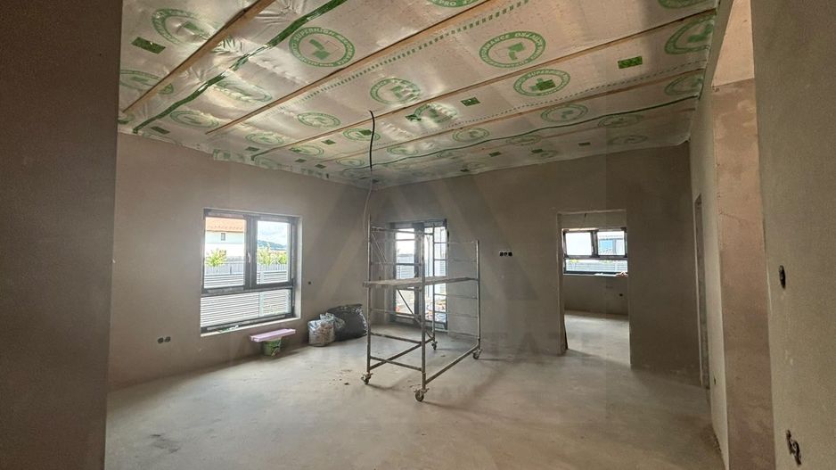 Casa premium pe un singur nivel 4 camere terasa pivnita Cristian - Poză 16
