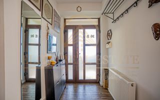 Viluta cocheta cu curte frumoasa in Mamaia Sat! - Poză 26