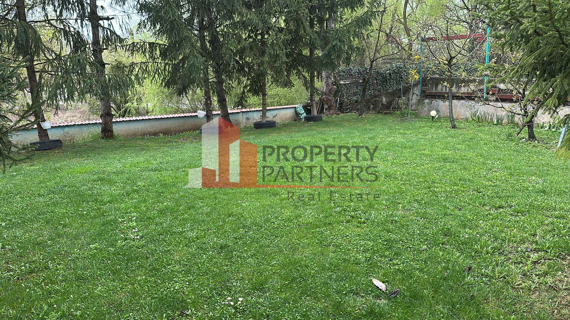 Vila cu potential zona Jolie Ville - Poză 4