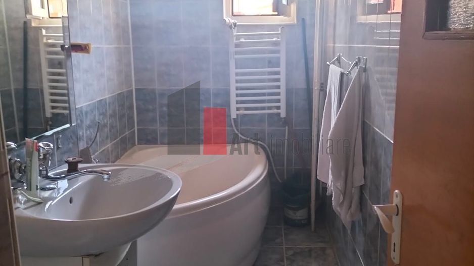 APARTAMENT 3 CAMERE - Poză 7