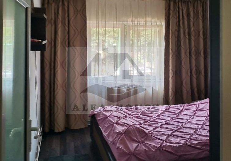 Apartament cu trei camere, zona Racadau 74 mp - parcul Trandafirilor - Poză 16