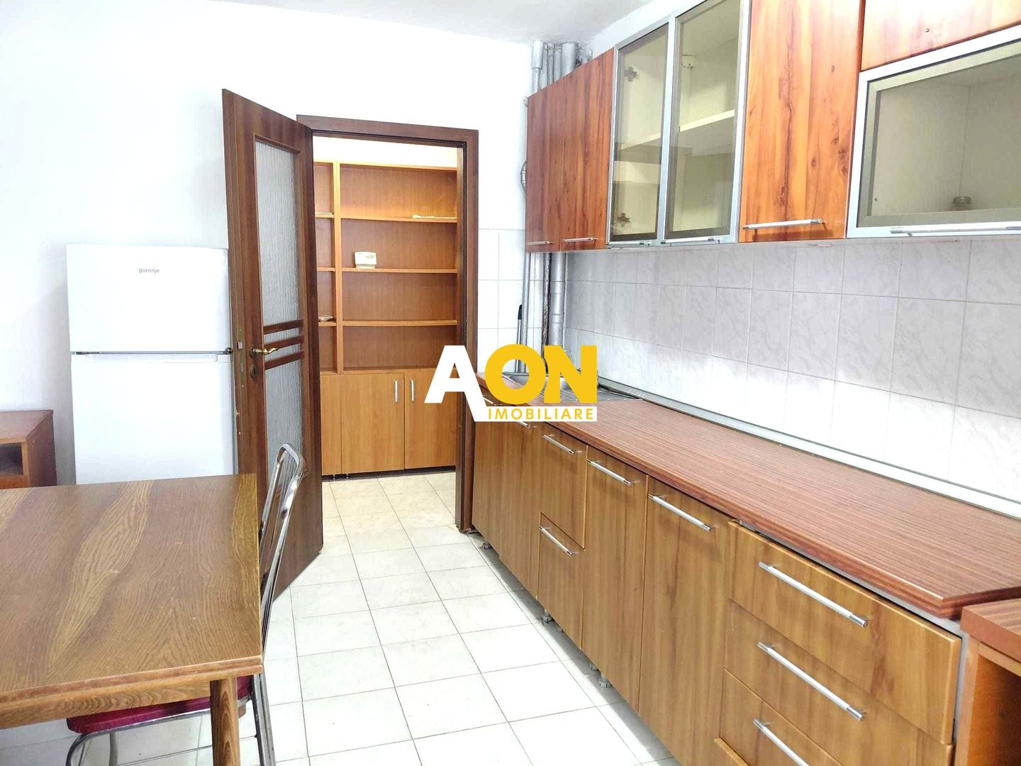 Apartament 2 camere, 50 mp utili, Cetate, etaj 3 - Poză 1