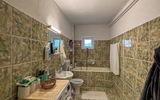 Curte generoasa - Casa Intretinuta - Zona Pod Ira - Poză 5