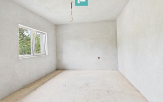 Casă cu 2 camere și teren în Gai - Poză 6