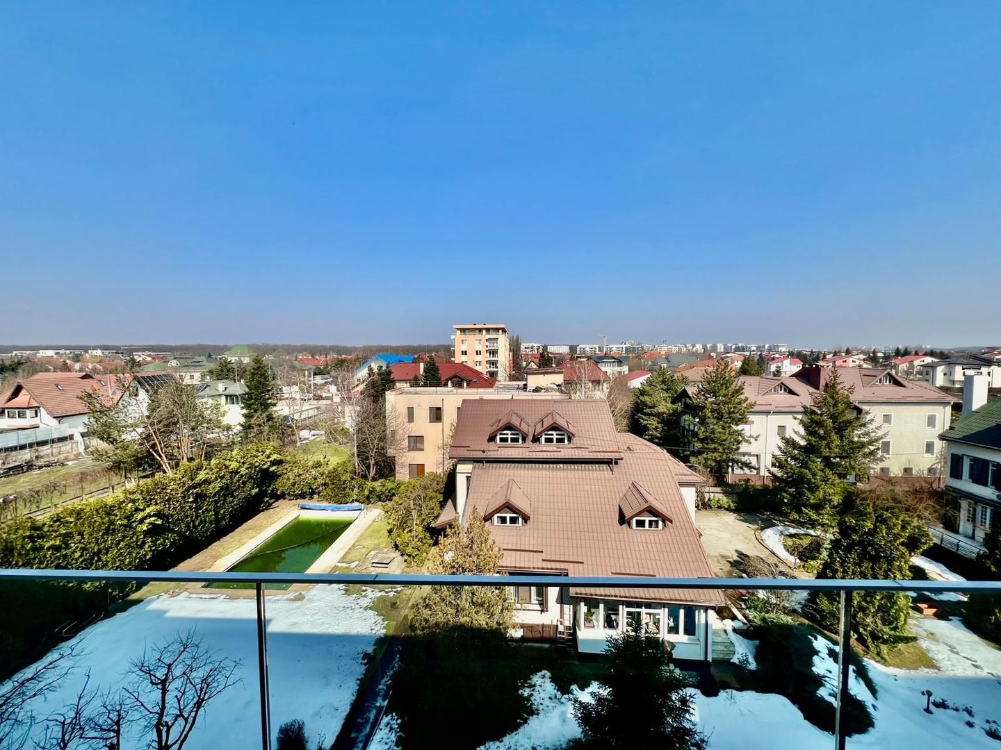 Luminos și spațios - Poză 17