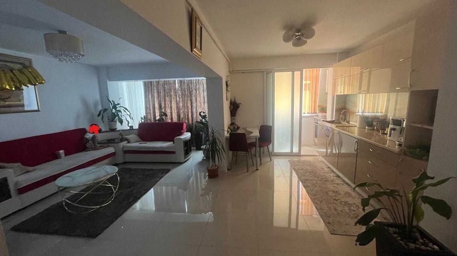 Apartament 4 camere,Micro 18, etaj 3 - Poză 1