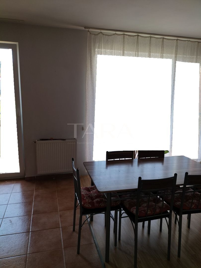 Vand apartament situat in Floresti - Poză 3