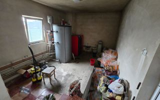 Casă spațioasă la 650000 de euro I Volovăț - Poză 16