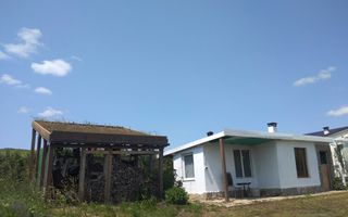 Casă cu teren generos de 1.800 mp, lângă Pădurea Mârzești, Breazu, Tăutești - Poză 8