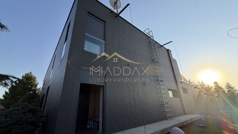 Vila Exclusivista *2223mp teren* / Piscina proprie / 5 garaje / Otopeni - Poză 7