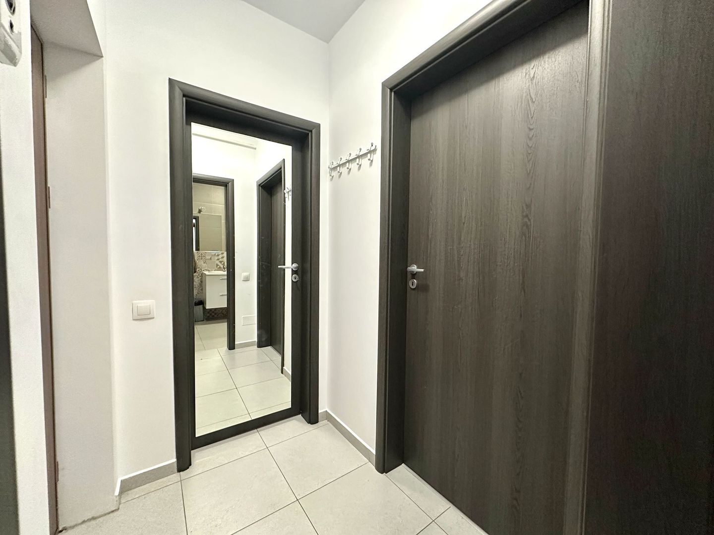 Garsonieră de închiriat + parcare - Poză 7