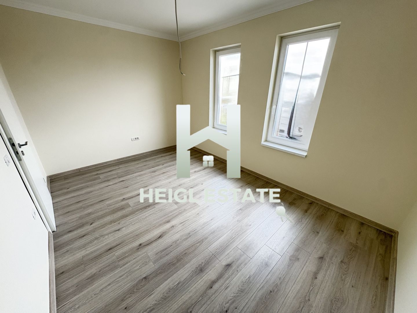 Apartament cu 2 camere decomandat in Giroc pe strada Neptun - Poză 4