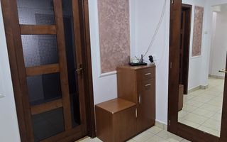 Închiriez apartament modern cu 3 camere, poziție centrala - Poză 6