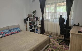 Casă de vânzare în Tomești, zonă liniștită, acces asfaltat - Poză 4