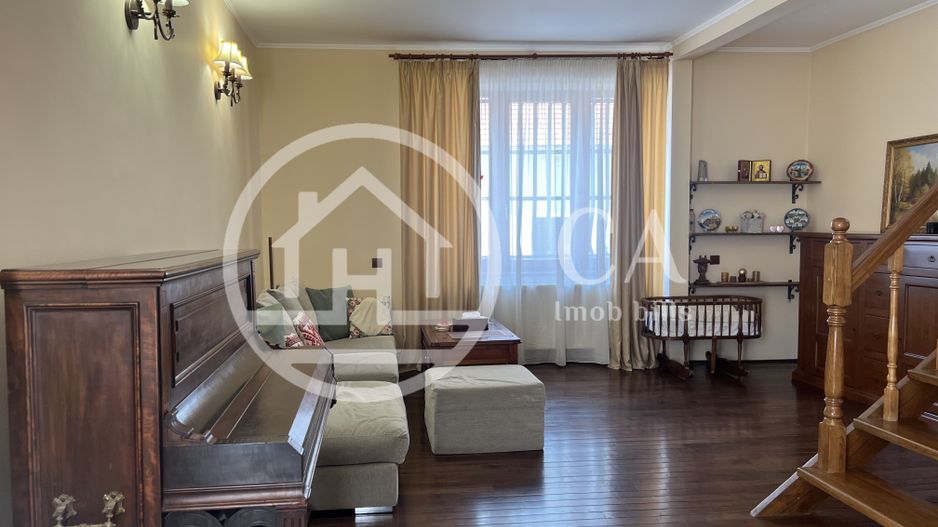 Casa cu 5 camere de vânzare in zona Centrala, Oradea - Poză 11