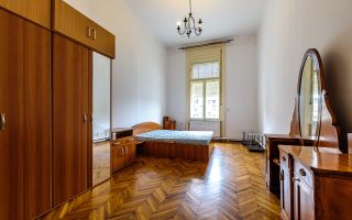APARTAMENT CU O CAMERĂ ULTRACENTRAL - Poză 1