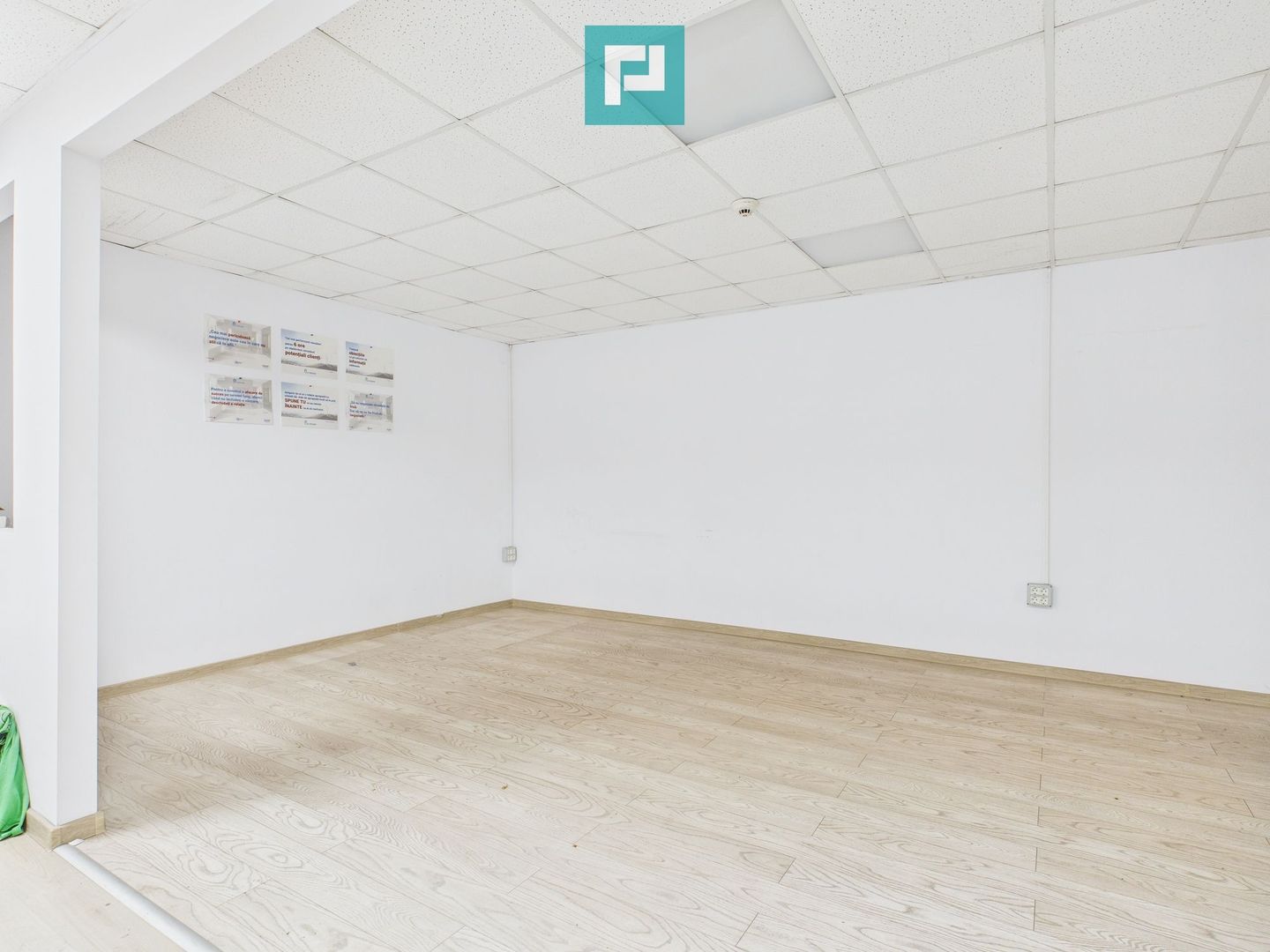 Hală și spații de birouri în Arad - Poză 8