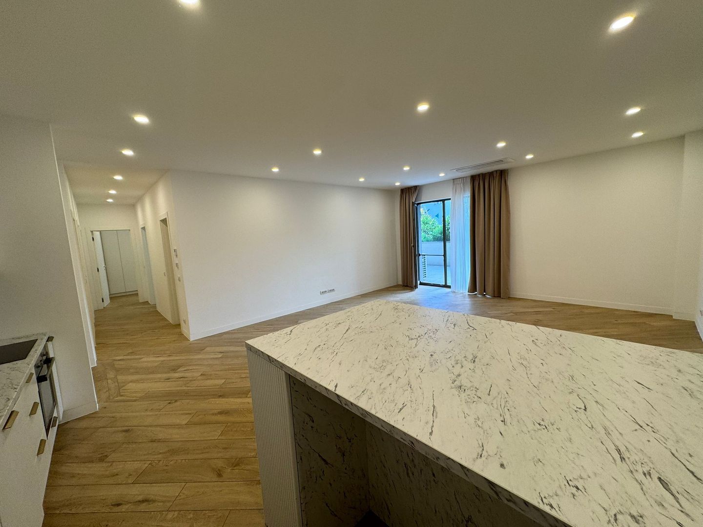 Apartament 4 camere | Central District | Viitorului 134 - Poză 2