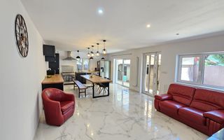 0 % comision, casa individuala 4 camere, 400 mp teren cartier Bulgaria - Poză 2