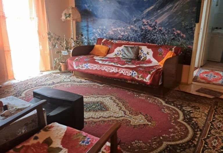BRASADAS vinde ap 2 cam etaj 4/4 in Micro 16. - Poză 1