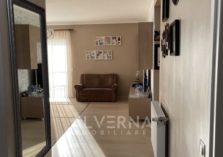 Apartament 3 camere, 81mp, 2 bai, 2 balcoane, parcare, zona Stejarului - Poză 4