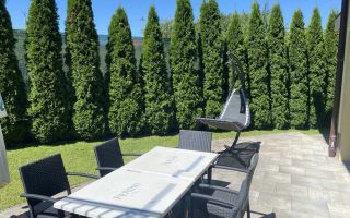 Casă spațioasă 210 mp, cu garaj și terasă - Cisnădie - Poză 8