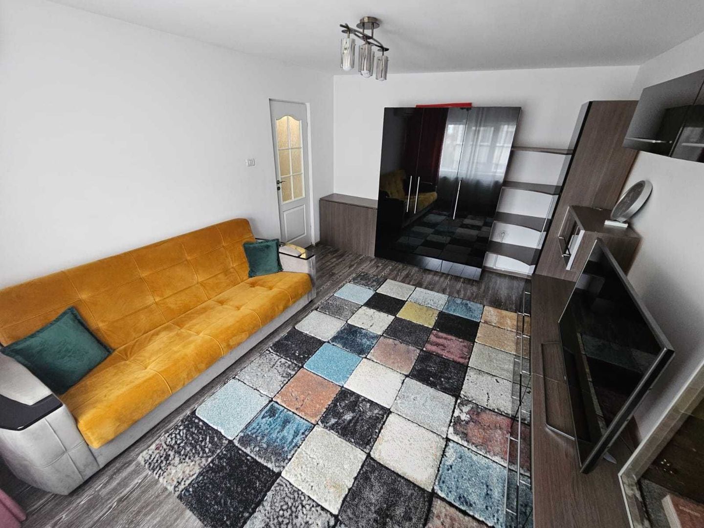 Apartament 3 camere zona Casa de cultura / Icil - Ocazie Unica - Poză 2