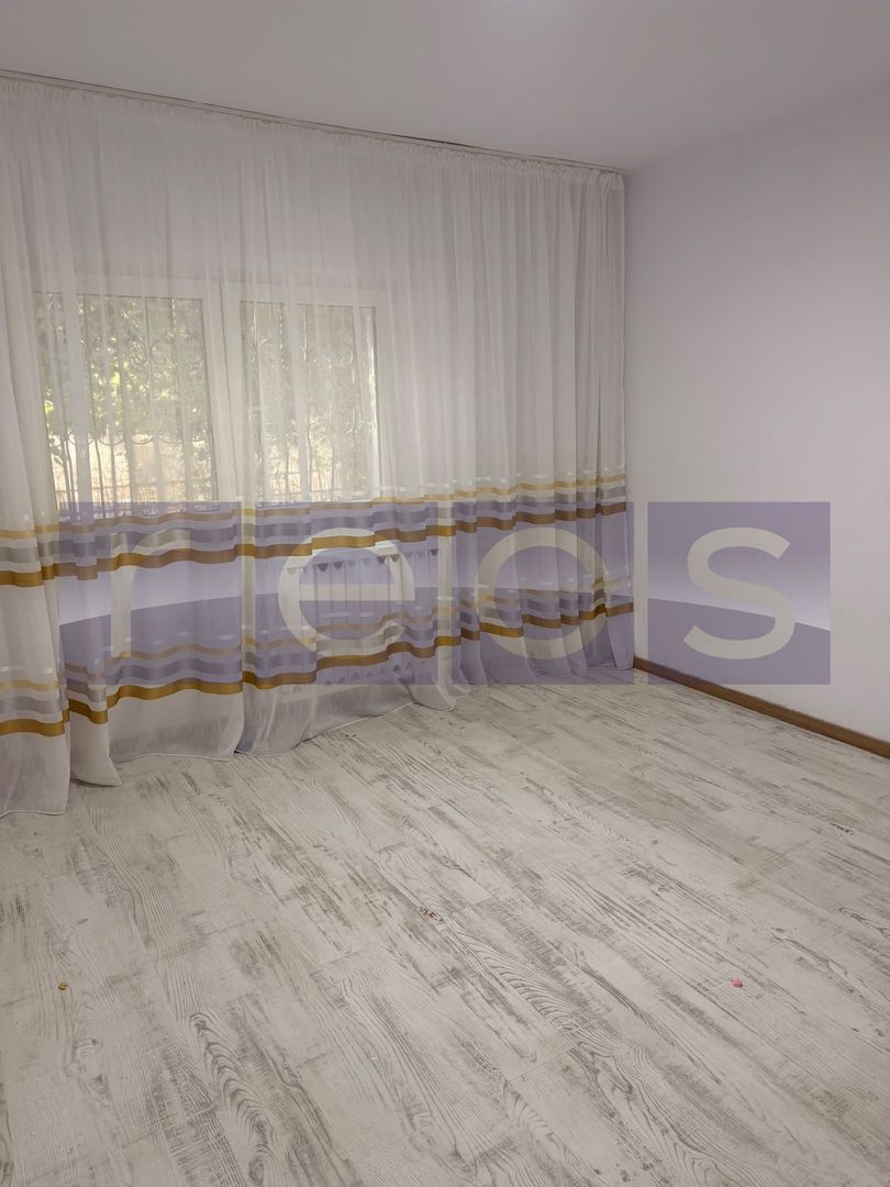VANZARE 4 CAMERE DECOMANDAT VITAN MALL - Poză 5