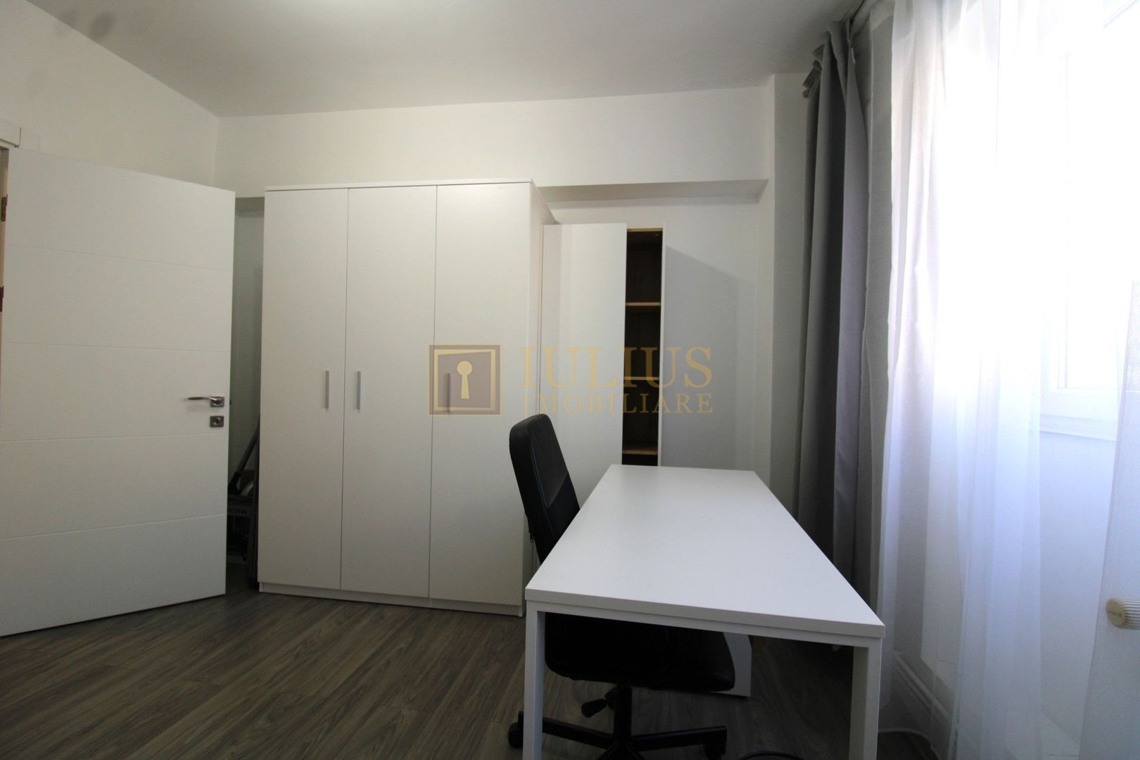 4 camere decomandate, la doar 3 min de Iulius Mall - Poză 13