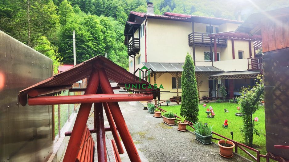 Casa de vacanta / Pensiune / Voineasa - Poză 3