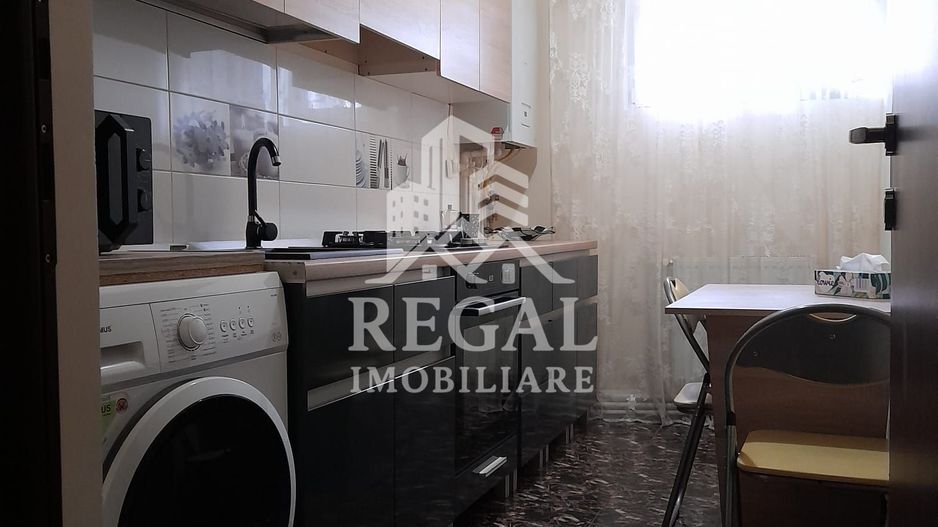 Apartament 3 camere in zona Micro 7( la intersectie cu str. Pinilor) - Poză 3