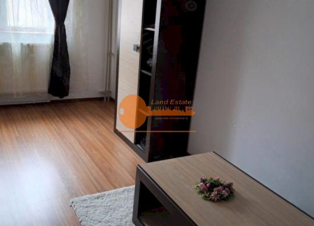 3 camere Uverturii - 1980 - Poză 1