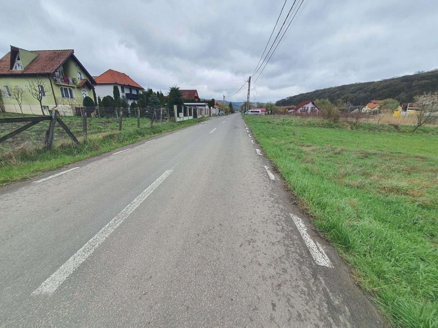 Teren intravilan in Corunca cu 1.600 mp.49.euro mp - Poză 4