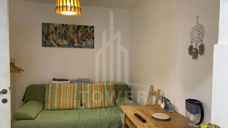 Casa single, cu 3 apartamente si garsoniera , regim hotelier-zona ultracentrala - Poză 4