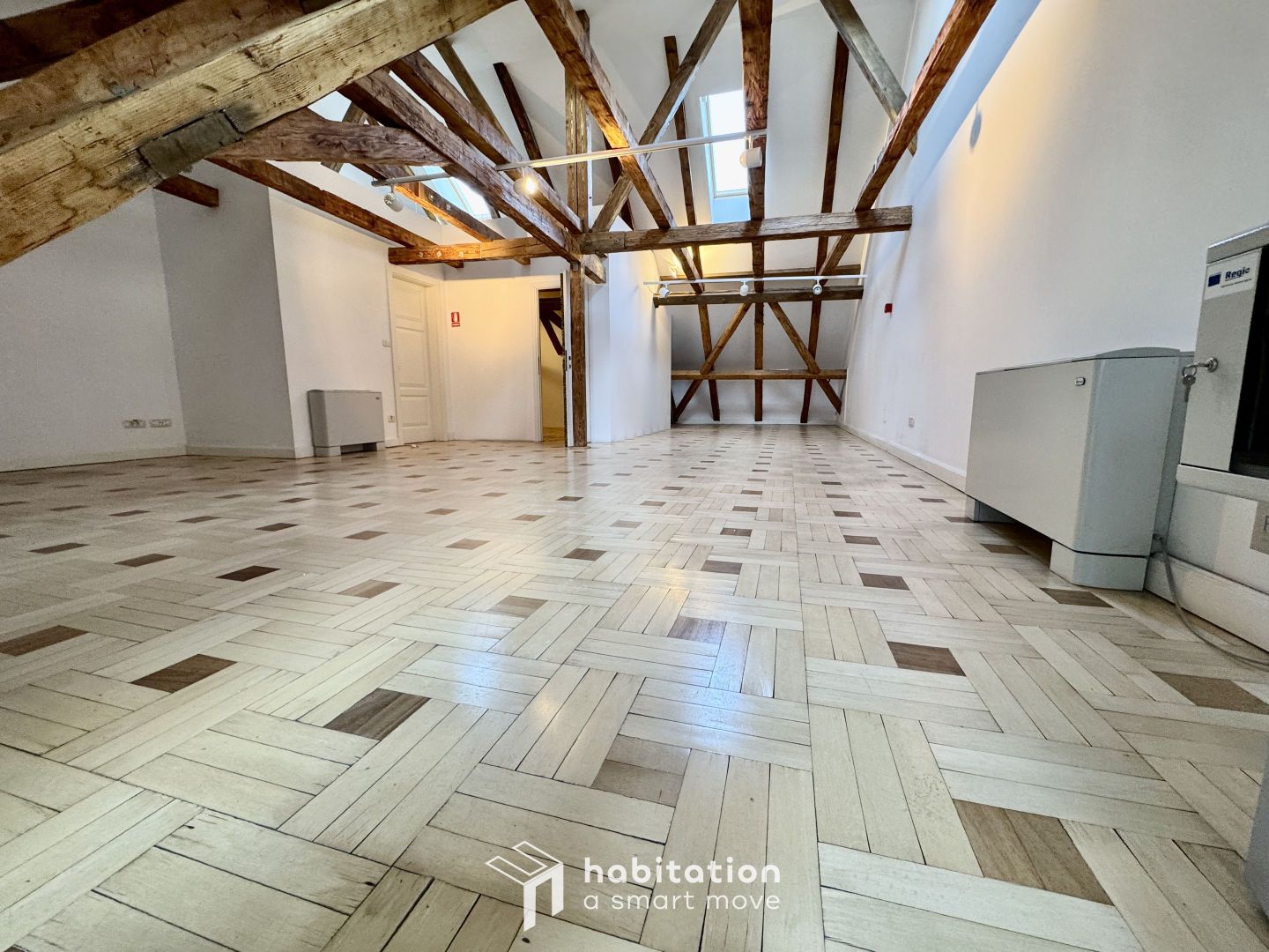 Spațiu Birou în imobil istoric recondiționat - Poză 15