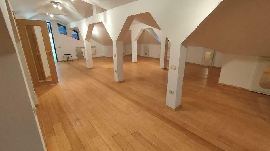 BDUL DACIA, PIATA GEMENI,  2 etaje SPATIU BIROURI - Poză 8