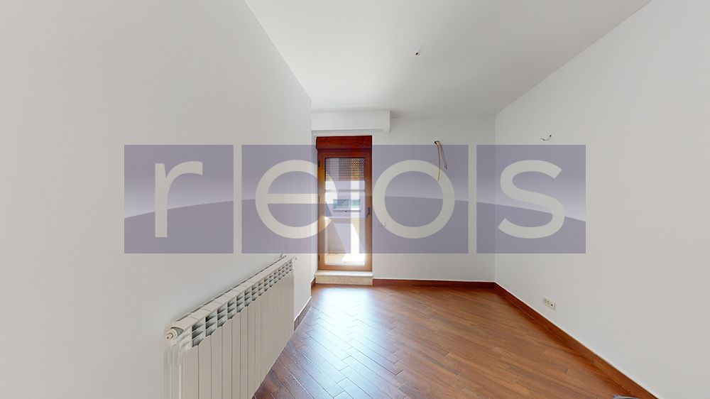 OPORTUNITATE | VANZARE | 4CAMERE ETAJ 4 | BELLER | DOROBANTI - Poză 3