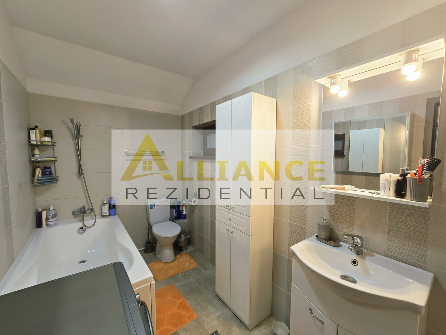Casa Individuala - 5 camere - 2 bai - 385mp teren - Poză 15