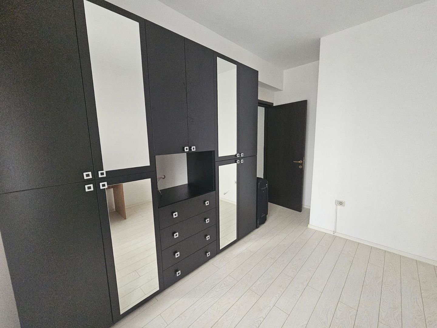 Apartament 3 camere de vânzare – Găvana, zona Platou - Poză 5