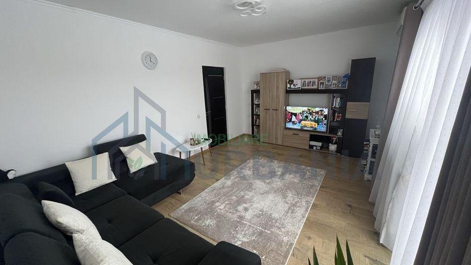 Apartament 2 camere, decomandat, Lunca Cetatuii - Poză 2